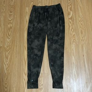 Nobull Women’s Tie-Dye Jogger